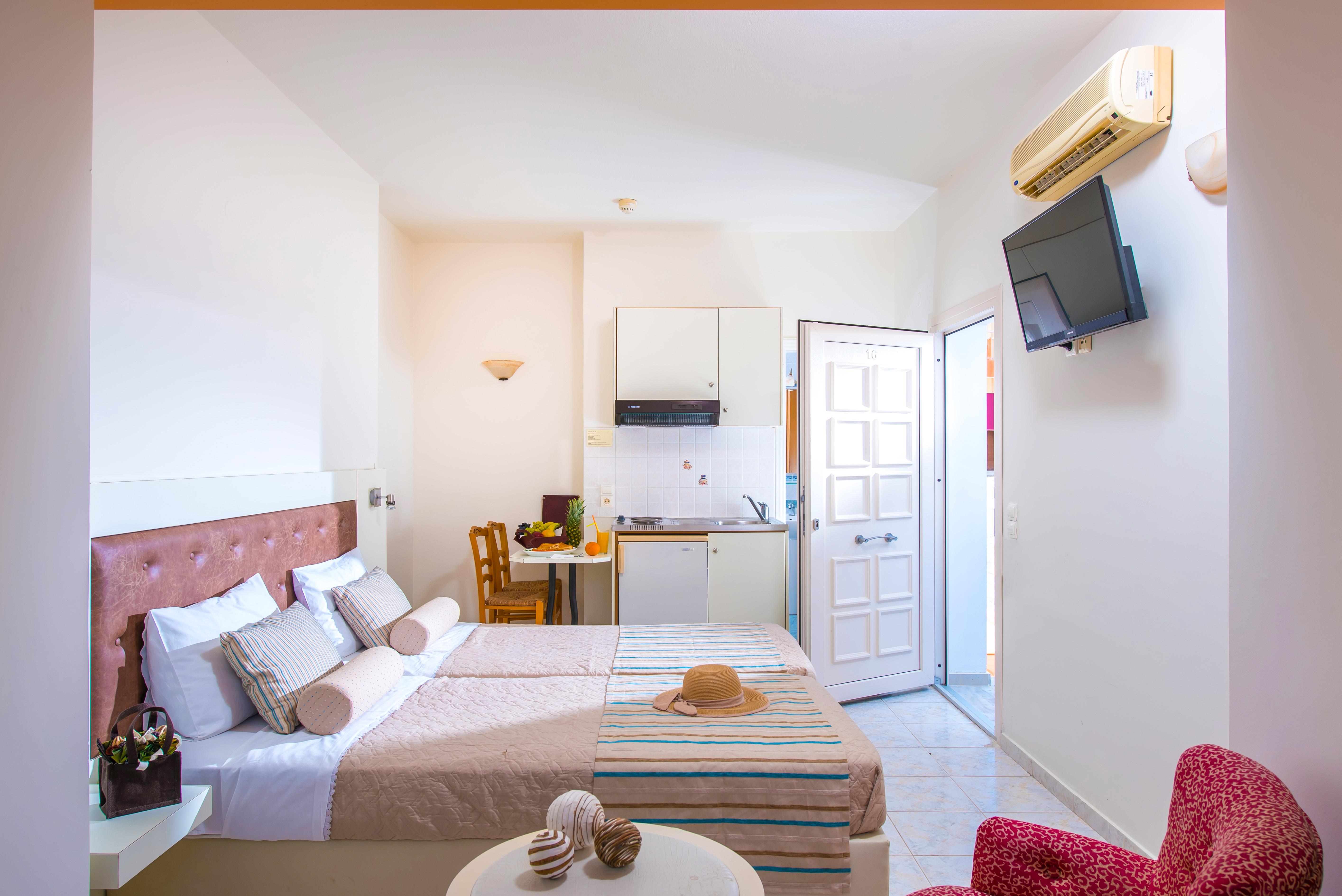 מאליה Irida Apartments By Estia מראה חיצוני תמונה