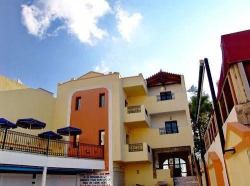 מאליה Irida Apartments By Estia מראה חיצוני תמונה